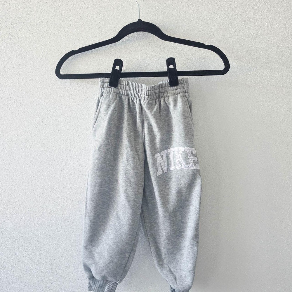 Boy's Nike Heather Grey Sweat Pants